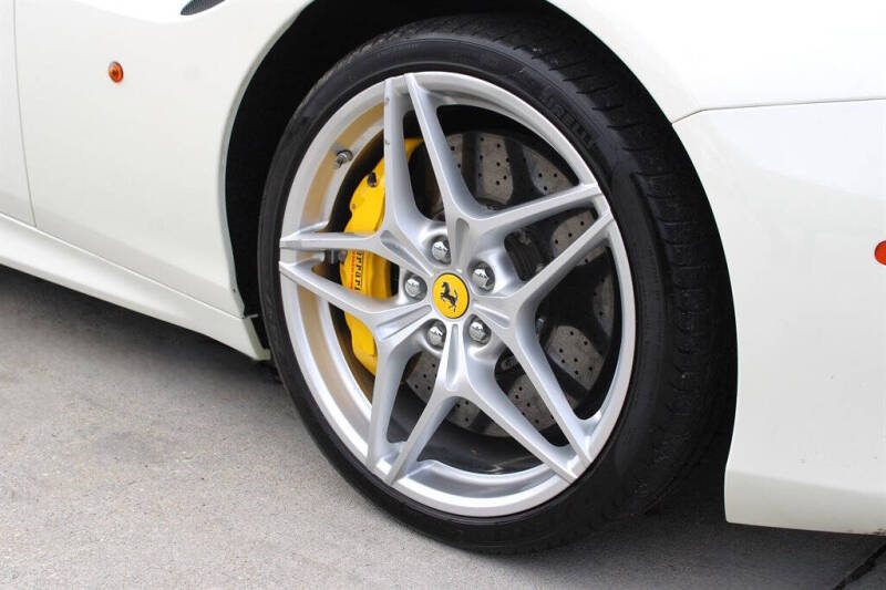 2015 Ferrari California T