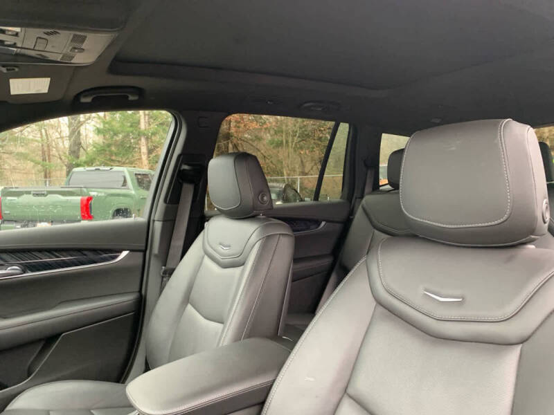 2025 Cadillac XT6 Premium Luxury