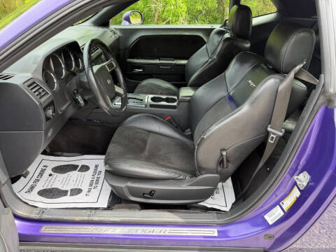 2010 Dodge Challenger SRT8