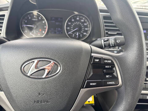 2017 Hyundai Elantra