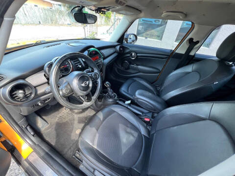 2015 MINI Hardtop 4 Door Cooper