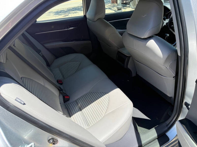 2018 Toyota Camry SE