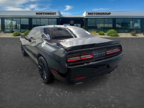 2021 Dodge Challenger SXT