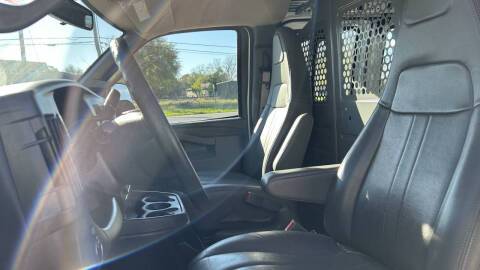 2022 Chevrolet Express 2500