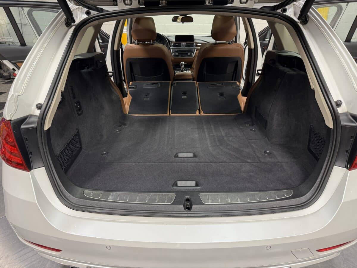 2014 BMW 3 Series 44
