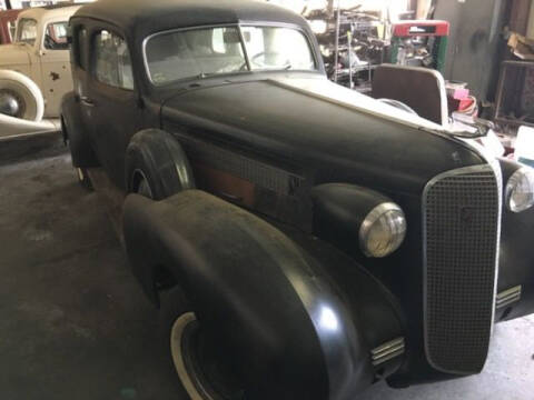 1937 Cadillac Fleetwood