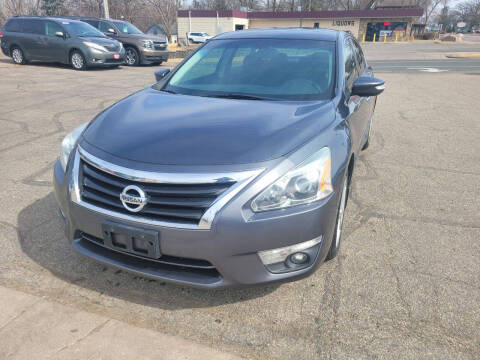 2013 Nissan Altima for sale at Prime Time Auto LLC in Shakopee MN