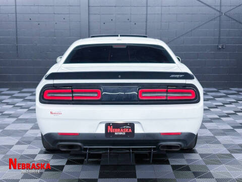 2016 Dodge Challenger SRT Hellcat