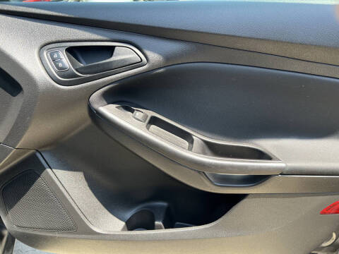 2017 Ford Focus S