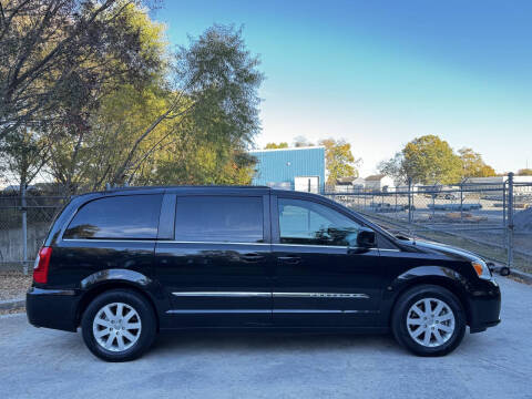 2013 Chrysler Town and Country Touring