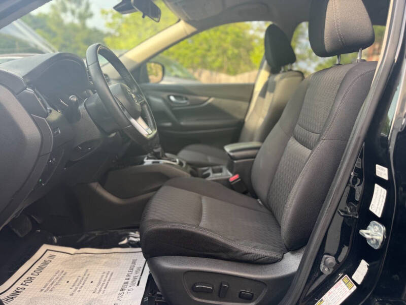 2019 Nissan Rogue SV