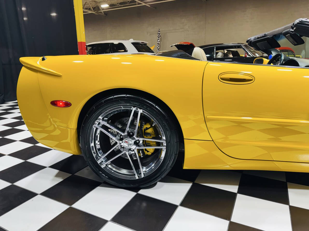 2001 Chevrolet Corvette 35