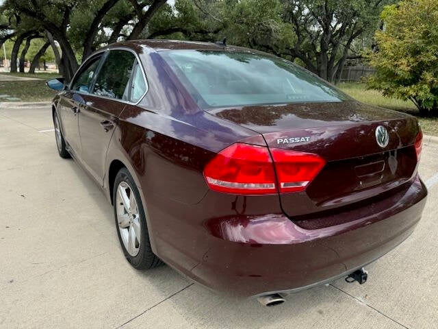 2012 Volkswagen Passat SE photo 15