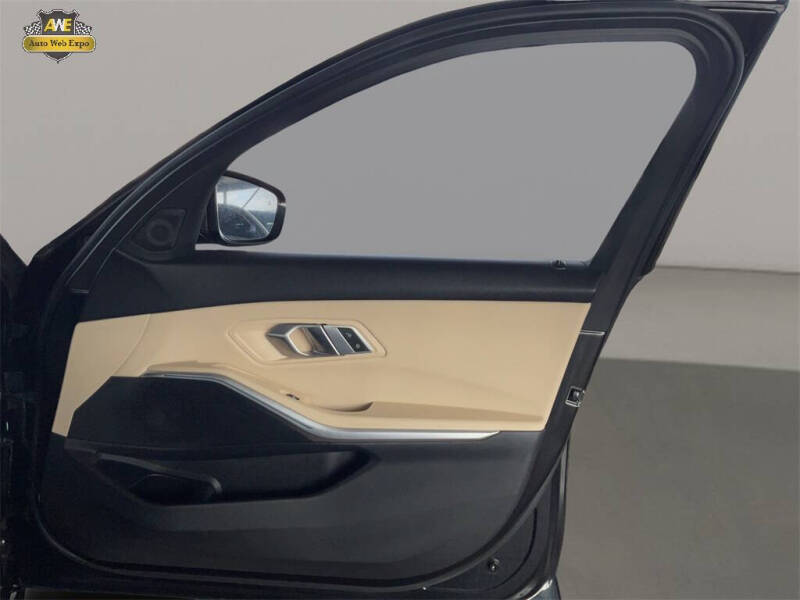 2023 BMW 3 Series 330e