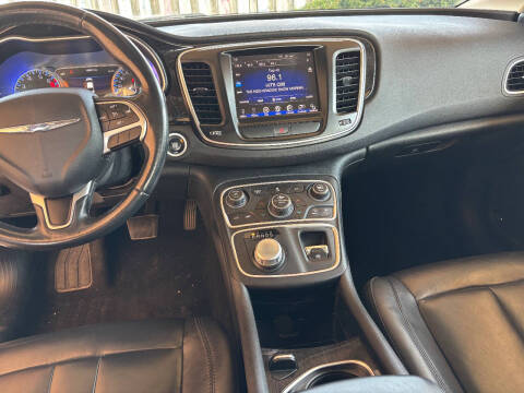 2016 Chrysler 200 C Platinum