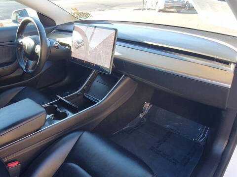 2019 Tesla Model 3 Standard Range Plus