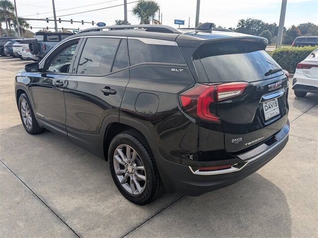 2023 GMC Terrain SLT