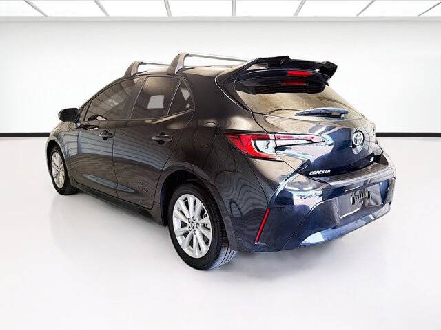 2025 Toyota Corolla Hatchback SE