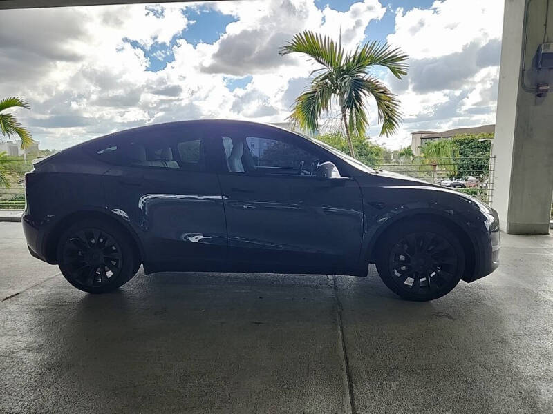 2023 Tesla Model Y Long Range