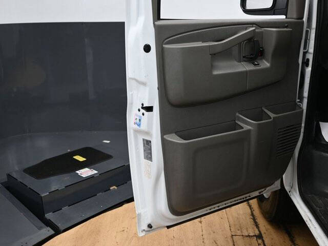 2024 Chevrolet Express 3500