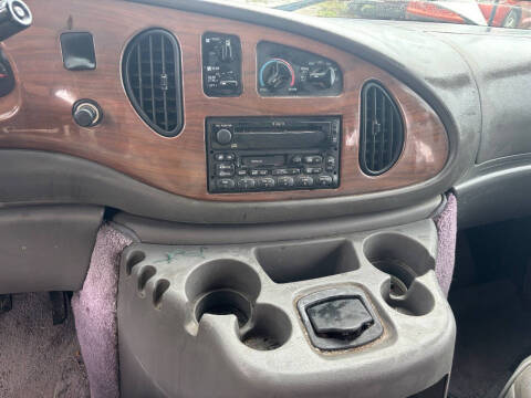 2000 Ford E-Series E-150