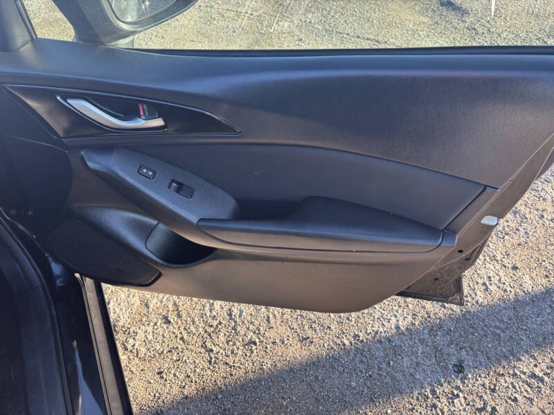 2016 Mazda MAZDA3 i Sport