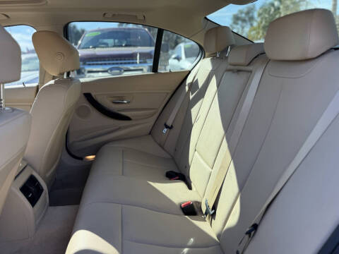 2016 BMW 3 Series 320i