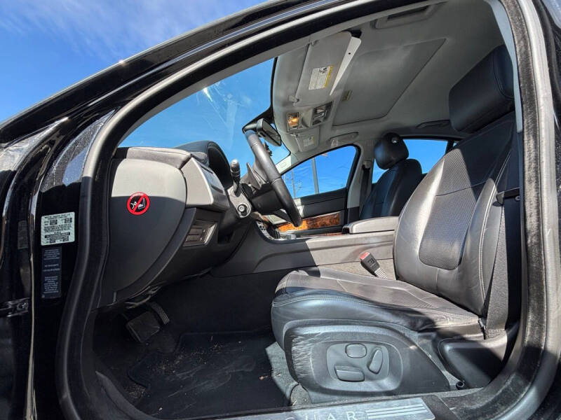 2011 Jaguar XF Premium