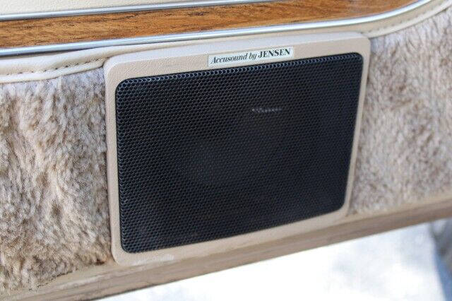 1990 Jeep Grand Wagoneer