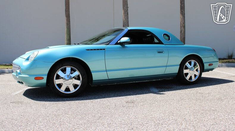 2002 Ford Thunderbird Deluxe