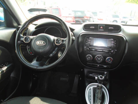 2016 Kia Soul +