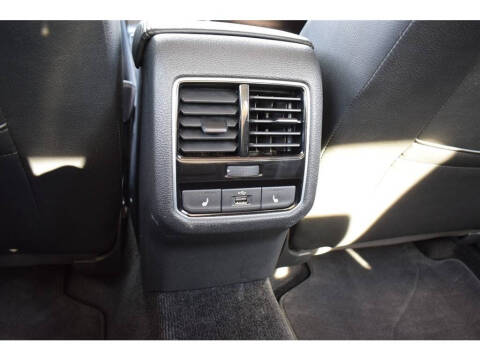 2017 Volkswagen Passat 1.8T SEL Premium