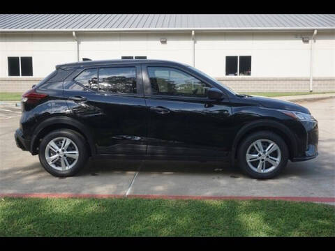 2025 Nissan Kicks Play S