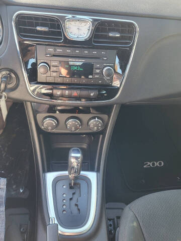 2012 Chrysler 200 Touring