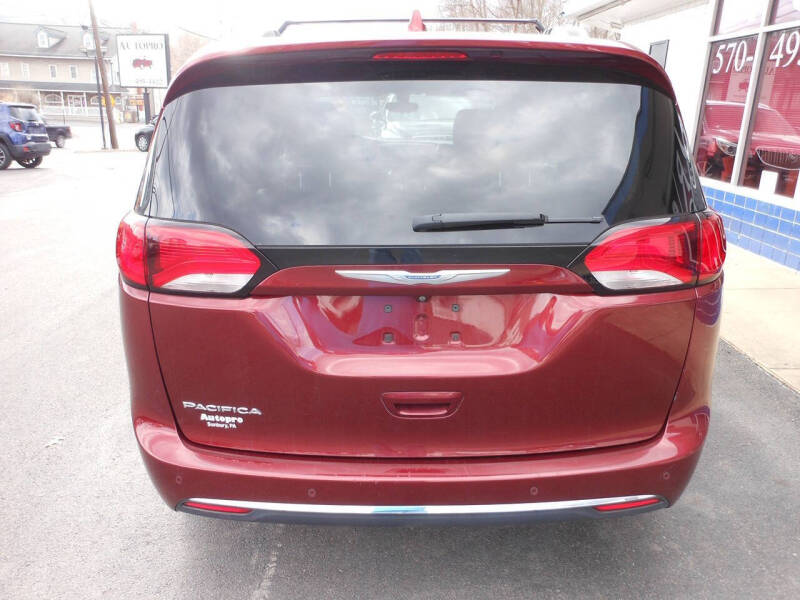2018 Chrysler Pacifica Touring L