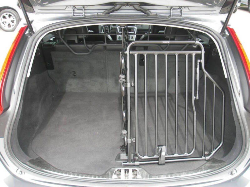 2018 Volvo V60 Cross Country T5 Premier