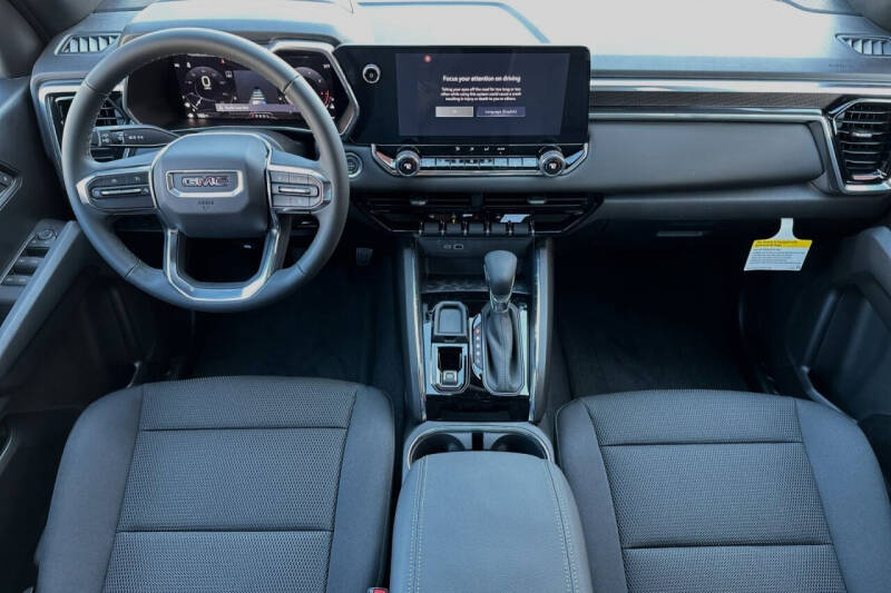 2024 GMC Canyon Elevation