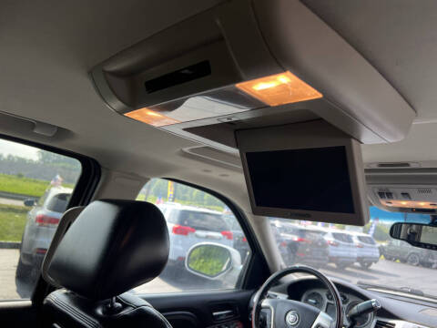 2011 Cadillac Escalade Luxury