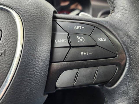 2017 Dodge Charger SXT