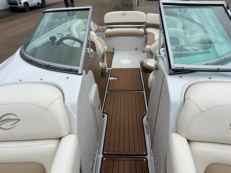 2013 Crownline E260 XS
