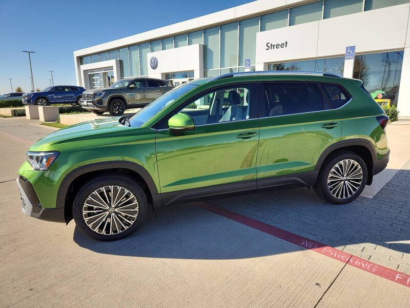 2026 Volkswagen Taos SE