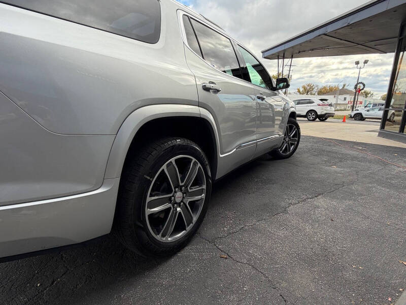 2017 GMC Acadia Denali