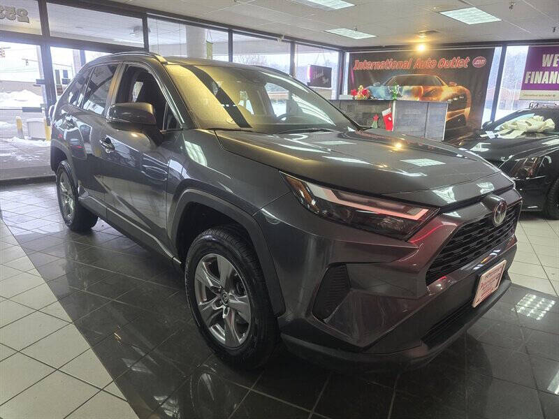 2022 Toyota RAV4 XLE