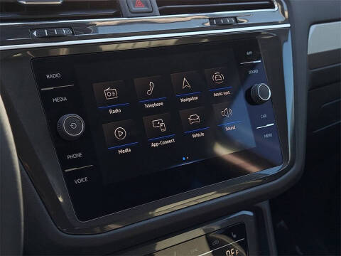 2022 Volkswagen Tiguan SE