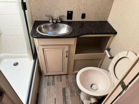 2016 Winnebago Minnie