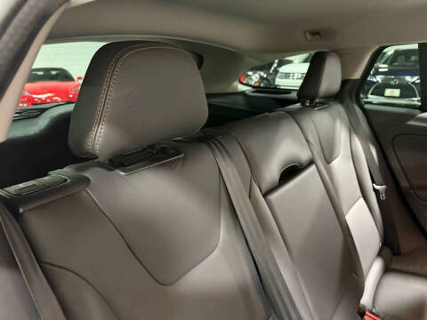 2016 Volvo V60 Cross Country T5