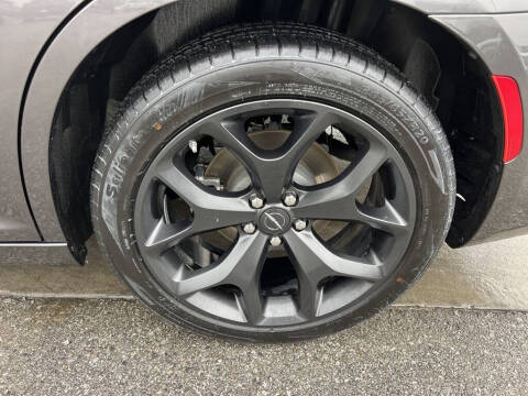 2023 Chrysler 300 S V6