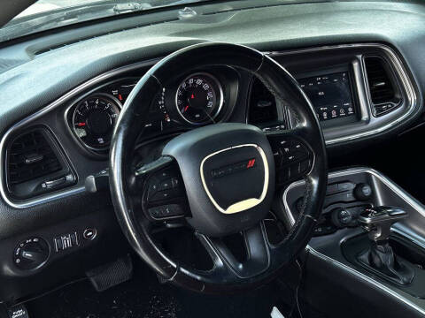 2020 Dodge Challenger SXT
