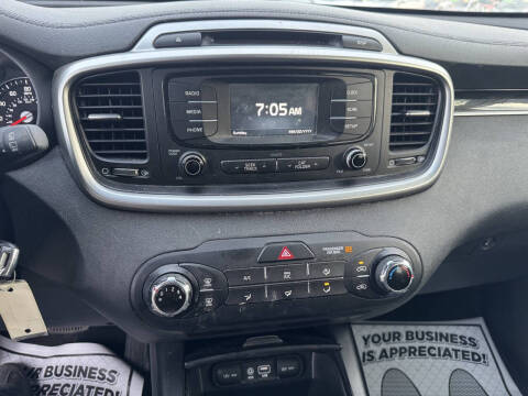 2017 Kia Sorento LX