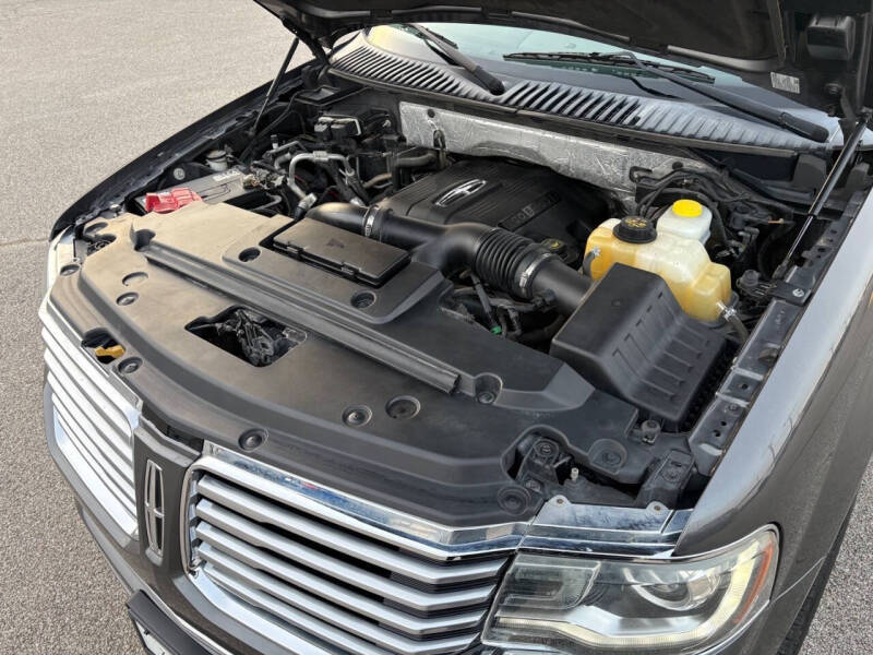 2016 Lincoln Navigator Select